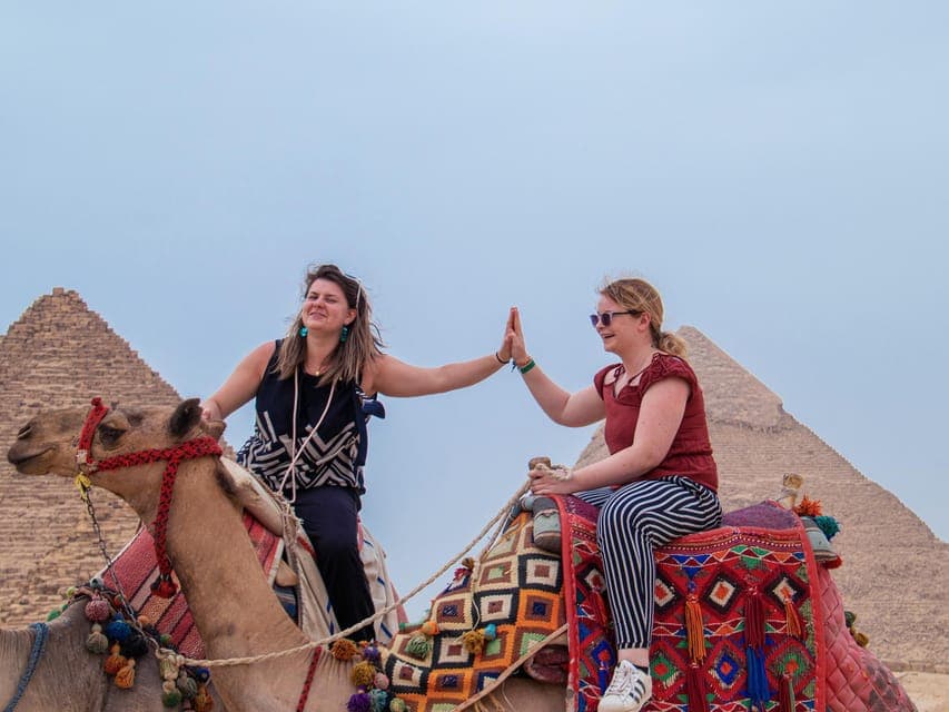 Giza: Female Guided Pyramids and Egyptian Museum Tour