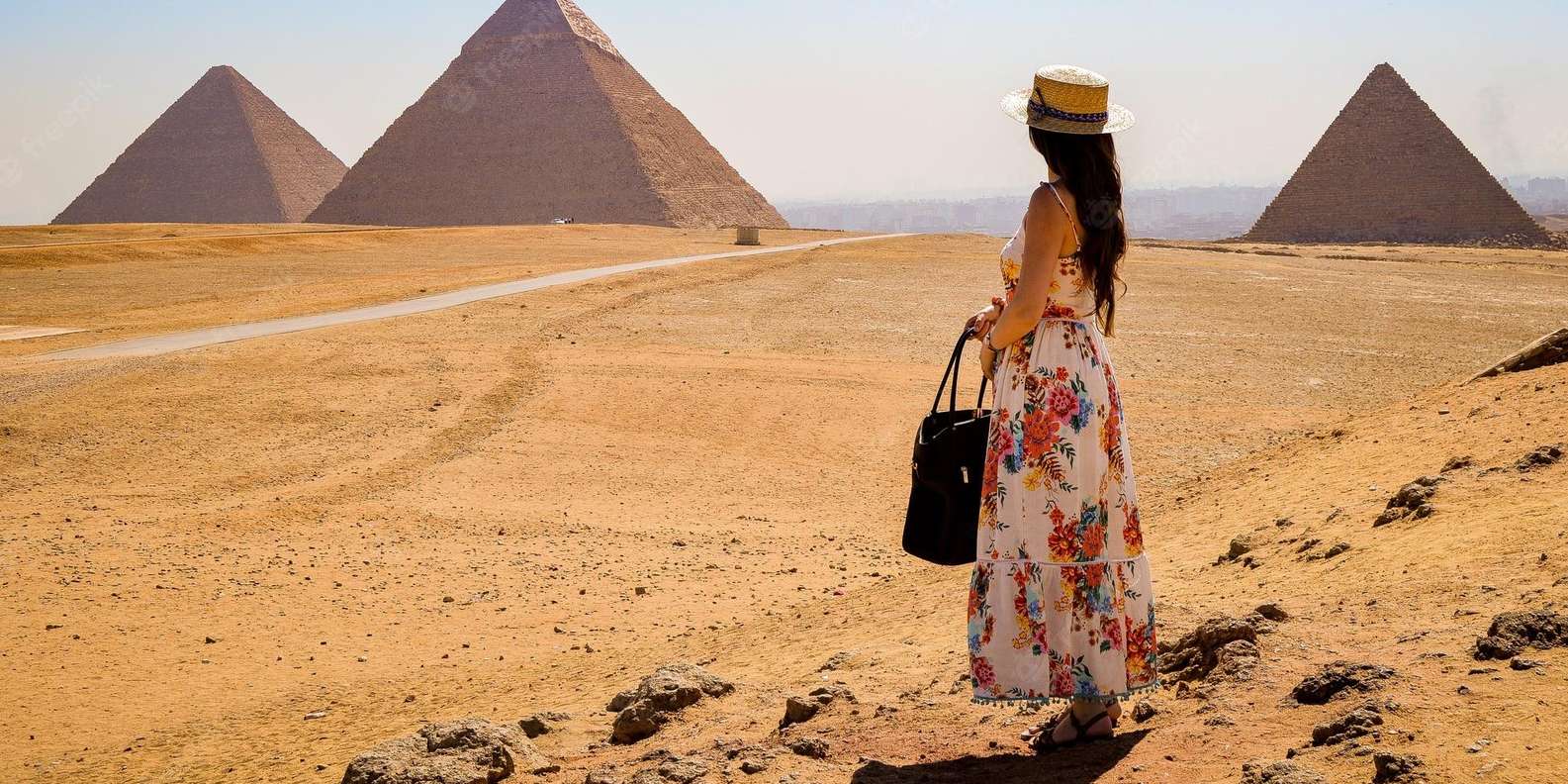 Cairo: Giza Pyramids, Memphis, Saqqara Private Tour & Lunch