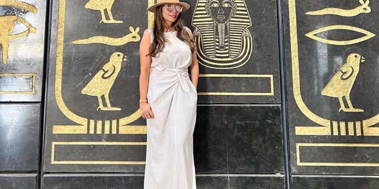 Female Guided Pyramids,Sphinx and Grand Egyptian Museum(GEM)