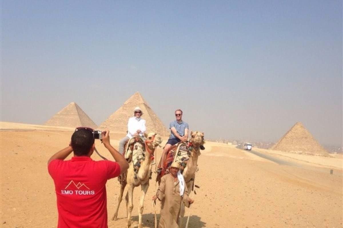 Day Tour To Giza Pyramids With Camel Ride And old Egyptian Museum