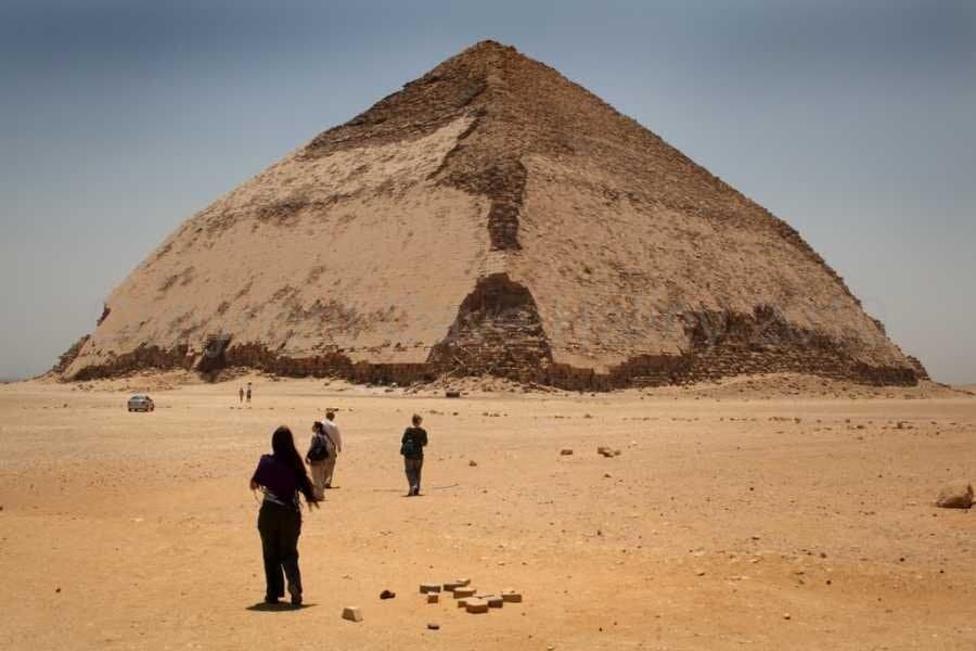 Saqqara Pyramid and Giza Pyramids Private Day Tour