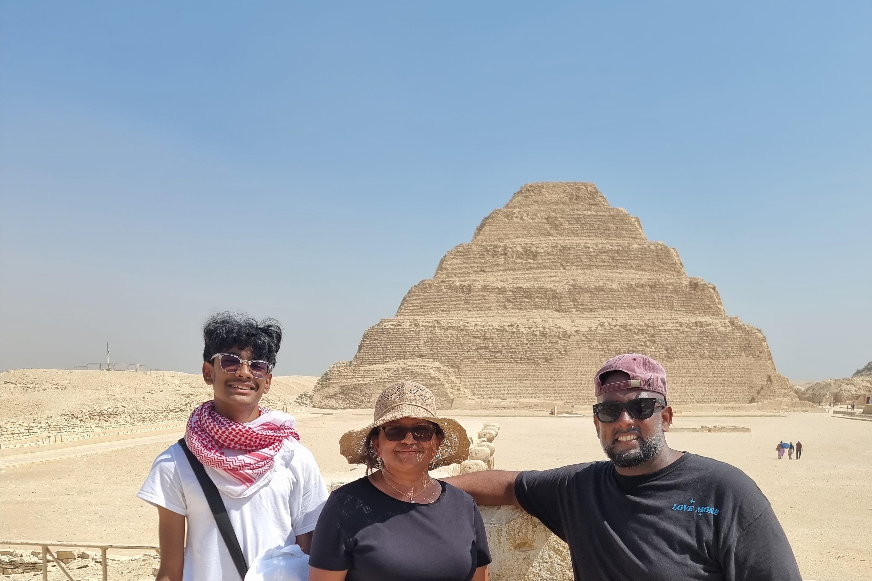 Luxury Tour: Giza Pyramids, Memphis & Saqqara Day Tour