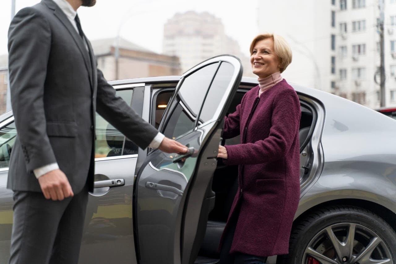 Private Transfer from Cairo Airport to Your Hotel