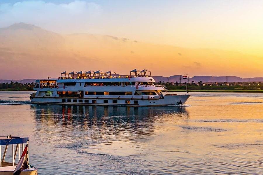 From Luxor : 5-Day Nile Cruise to Aswan with Balloon & Abu Simbel