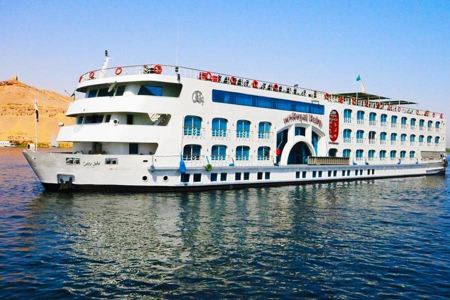2-Night Nile Cruise from Aswan to Luxor with Guided Tours
