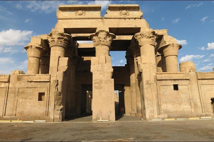 Private Day Tour Edfu and Kom Ombo Temples From Luxor