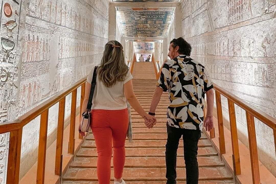 Luxor day Trip including King Tut Tomb Balloon artisans Valley