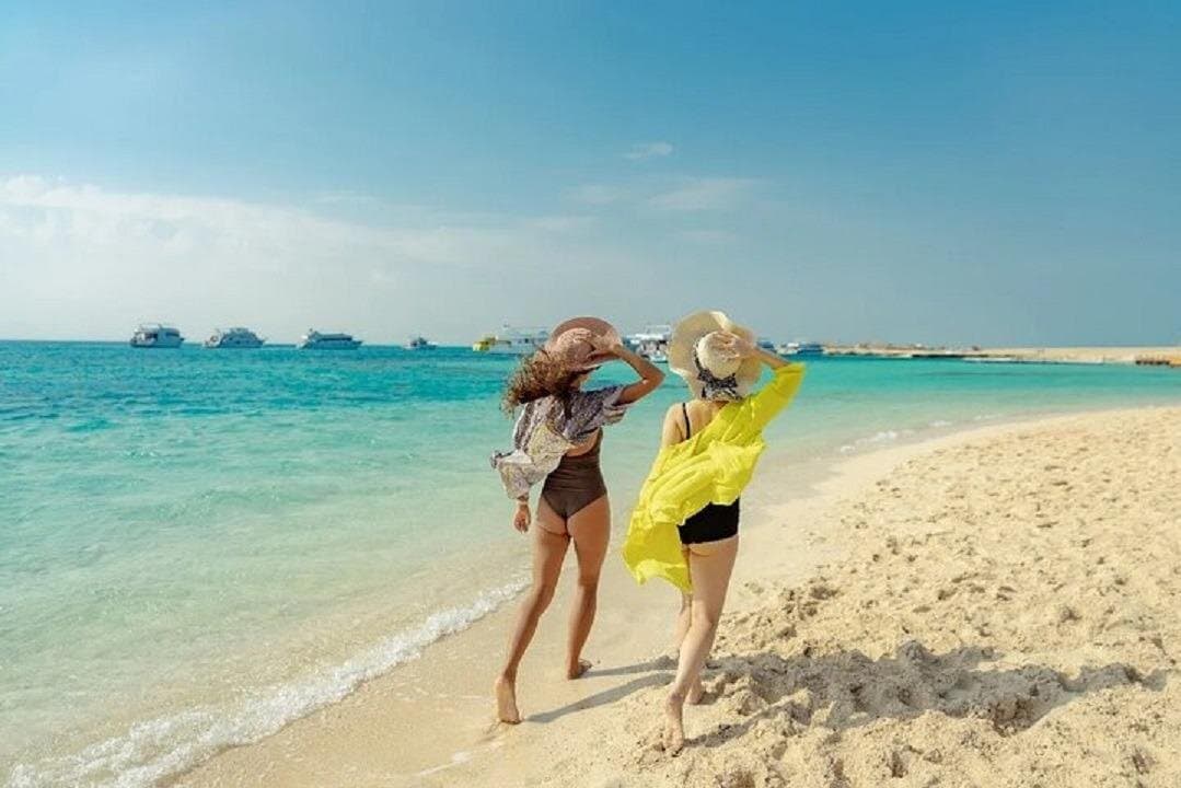 Enjoy Hula Hula Island Private Boat & Lunch & Transfer - Hurghada