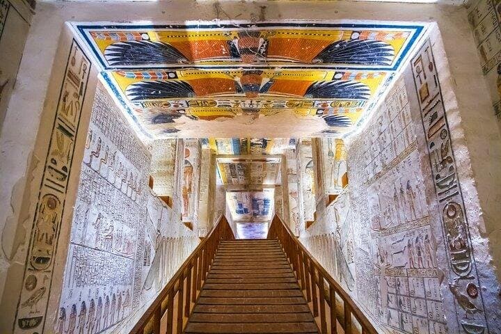 Private Guided Tour to Valley of the Kings