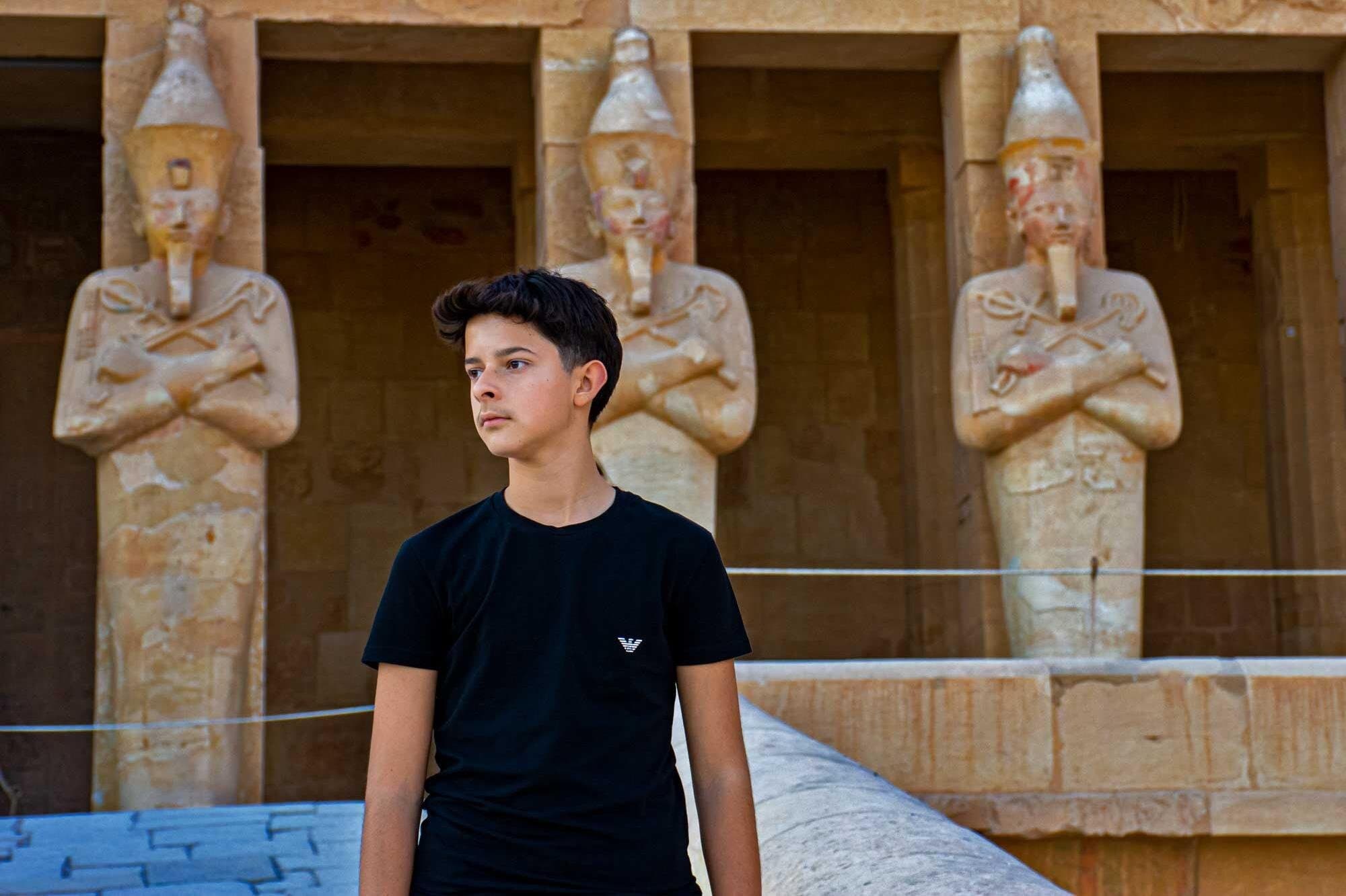 Tour to Luxor with Professional Photographer from Hurghada