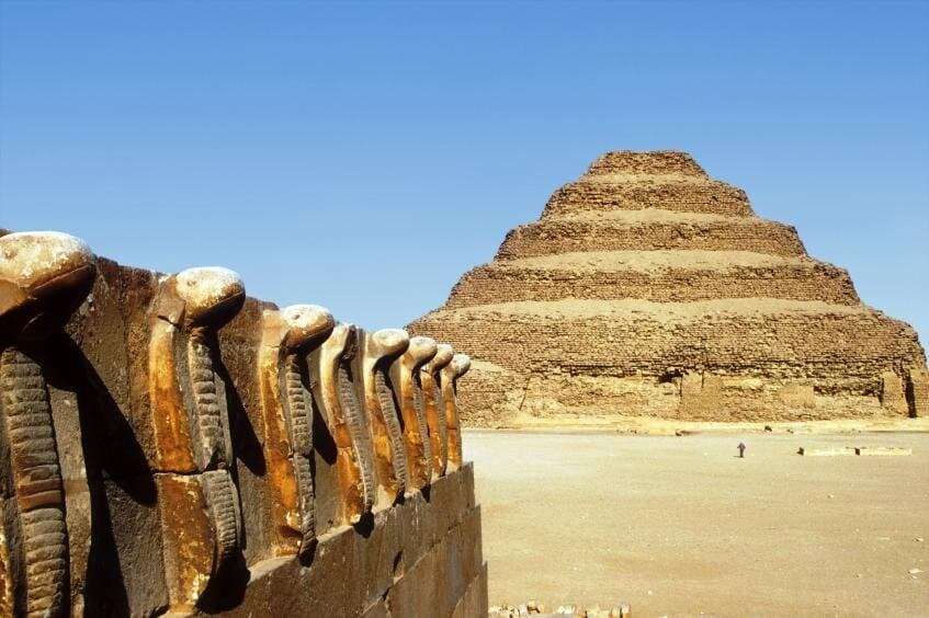 8-Hours Tour to Giza Pyramids, Sphinx, Sakkara Pyramids & Memphis