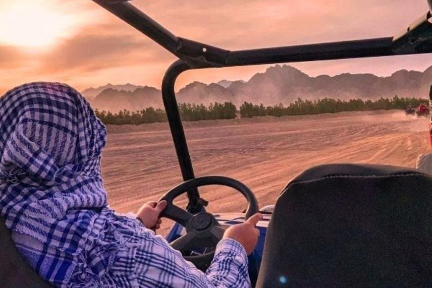 Hurghada : safari en quad, jeep, chameau et buggy avec dîner barbecue