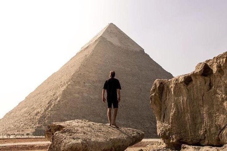 VIP Pyramids Tour & Private Nile Lunch on Cafelluca