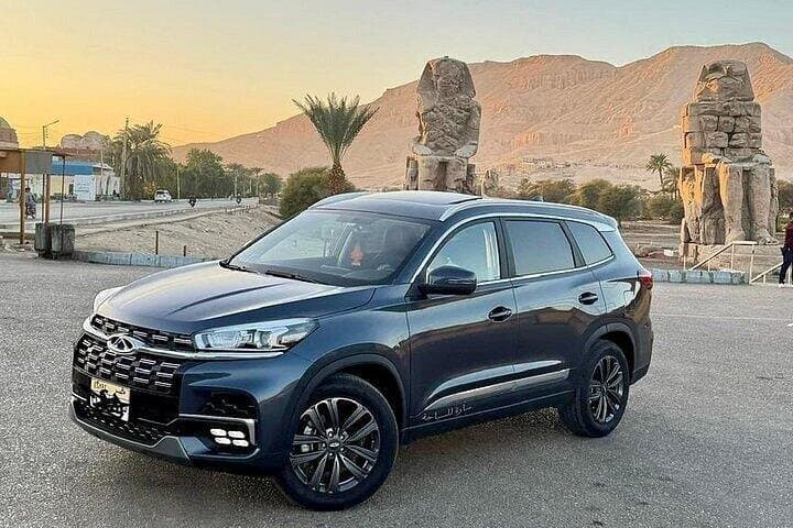 Private Van Transfer: Luxor to Hurghada