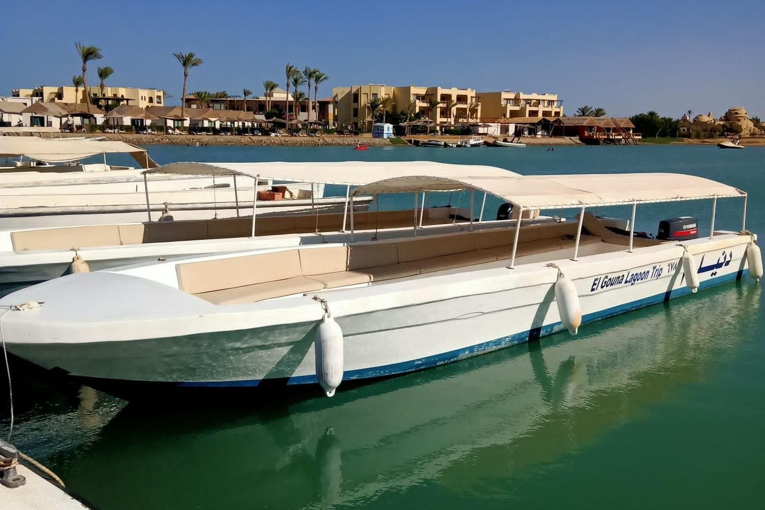 El Guna City VIP Small Boat Sunset Lagoon Trip for 6 Guests