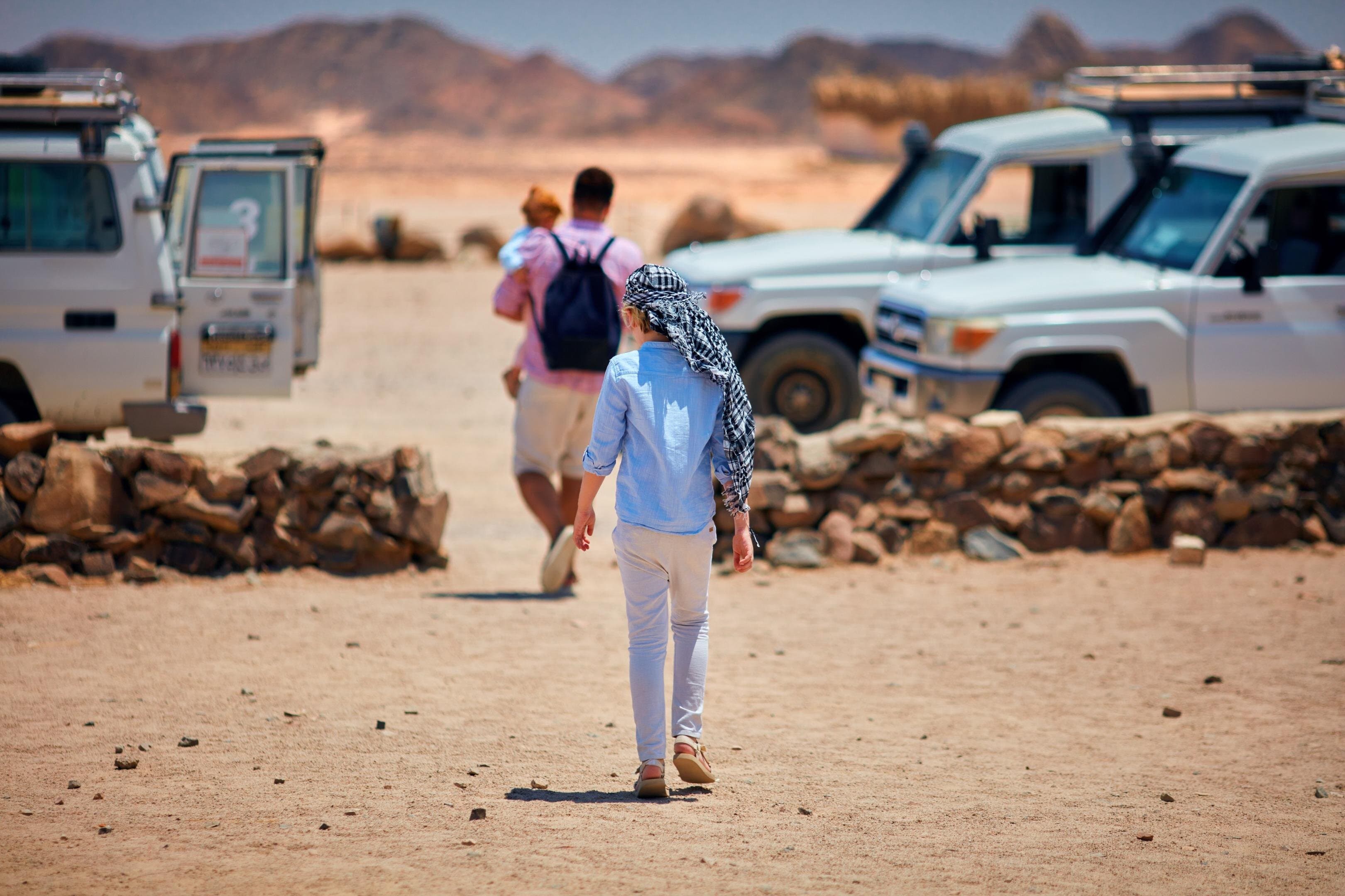 From Sharm: Colored Canyon Jeep Safari, Snorkeling, Dahab & Lunch