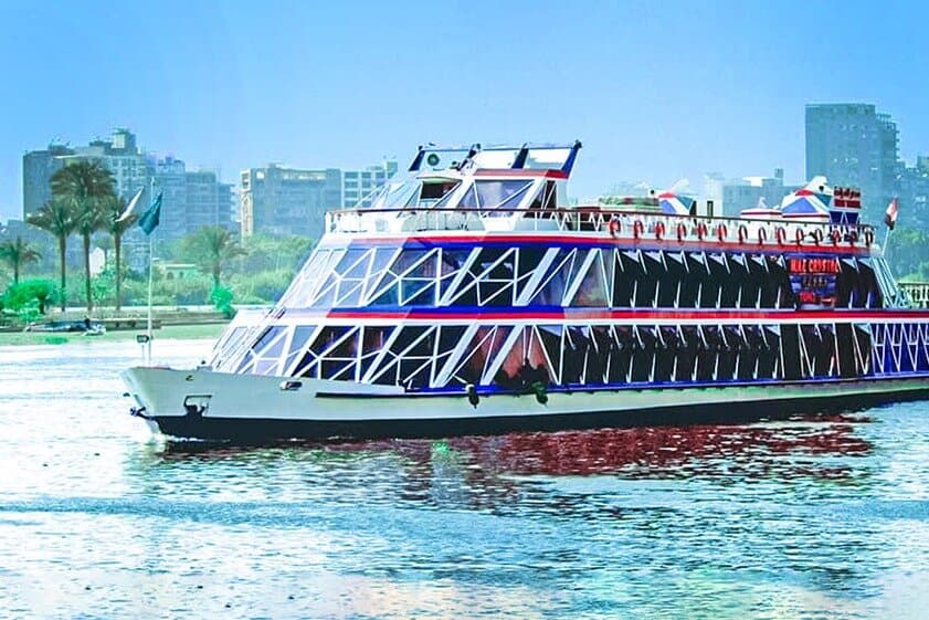 Cairo Nile Crystal Dinner Cruise with Buffet and Live Show