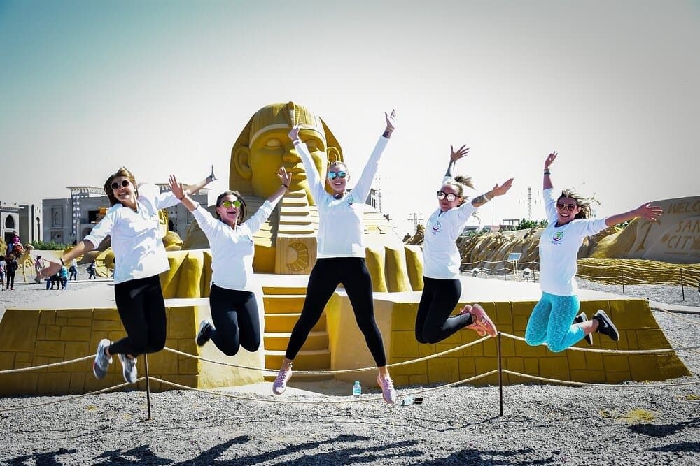 Private Guided Family Trip to Sand City Art Museum – Hurghada