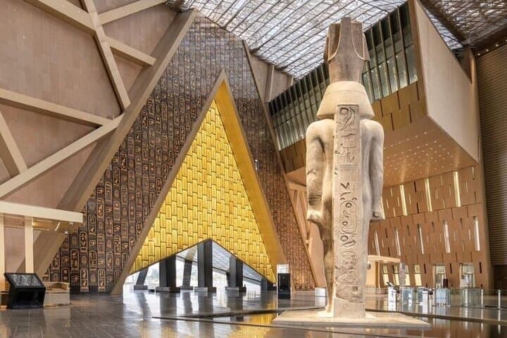 Private Tour Egyptian museum ,Hanging Church & Castle Saladin including lunch