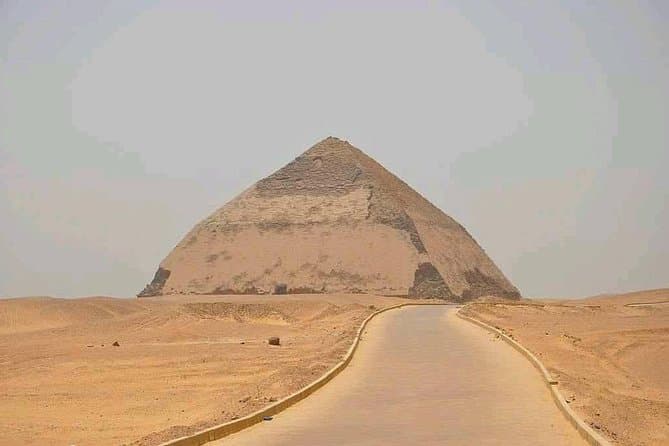 Private full day tour to Dahshure,Saqqara,Giza Pyramids & Sphinx