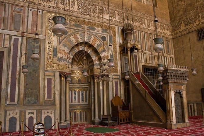 Private Cairo Stopover Tour to Coptic and Islamic Sites