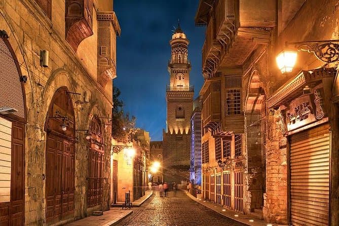 Private Photography tour to famous Islamic attractions of Cairo