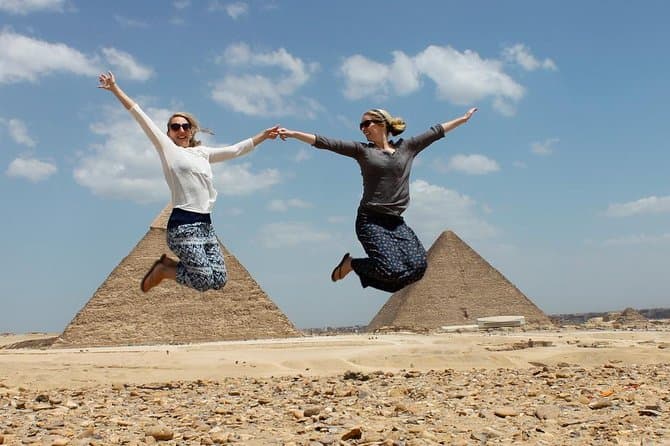Explore Giza Pyramids & Sphinx VIP Private Guided Tour