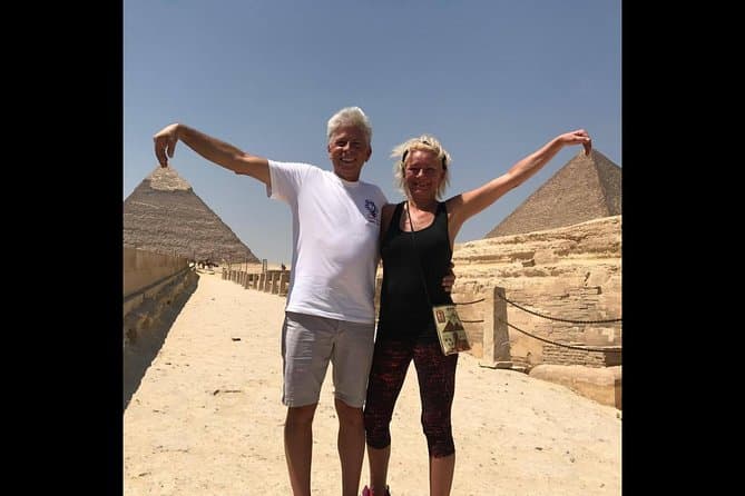 Layover trip to great pyramids Sphinx old Egyptian Museum