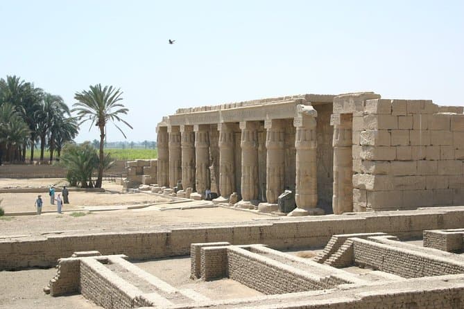 Private Tour: valley of the queens,Carter House,Temple of Seti, Ramesseum Temple