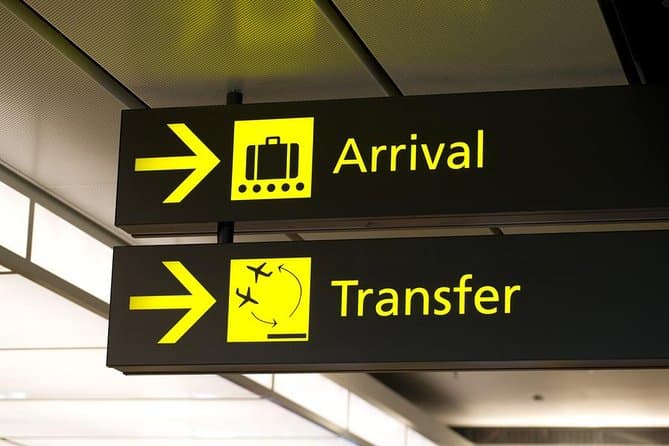 Privater Ankunftstransfer vom Flughafen Kairo