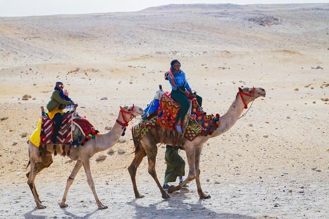 Giza Pyramids, Sphinx, Egyptian Museum, Local Market & Lunch