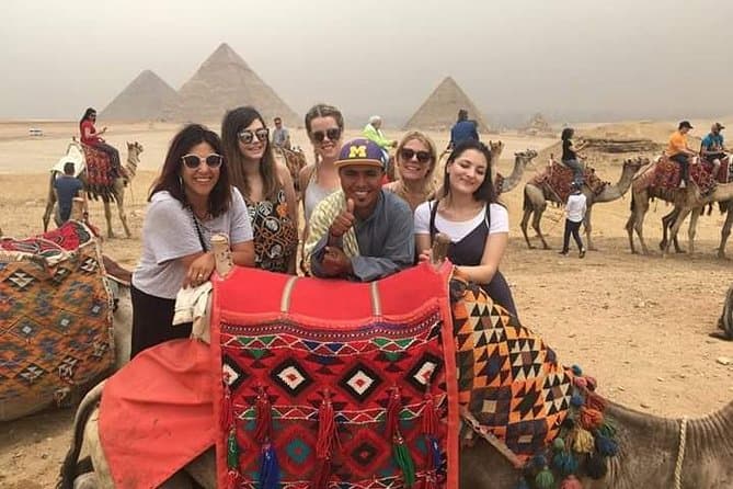 Half-Day Tour of the Giza Pyramids and Solar Boat Museum with Lunch and Camel Ride