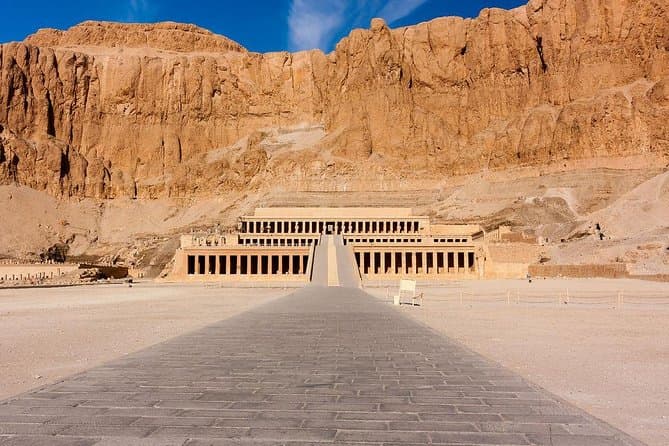 Private Full-Day Tour of the East & West Banks from Luxor with King Tut's Tomb