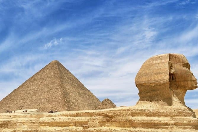 Visit The Giza Pyramids & Sphinx
