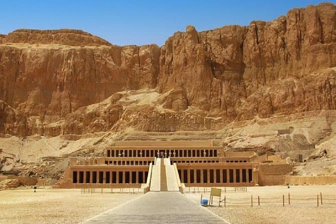 1 night -2 days trip from Cairo to luxor by bus , Hot Air Balloon and West Bank