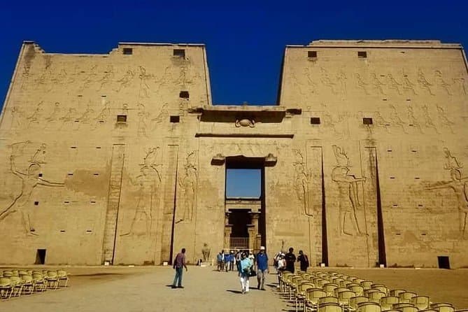 من الأقصر: رحلة خاصة ليوم كامل إلى إدفو وكوم أمبو
