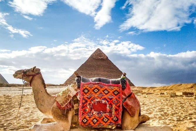 Giza Pyramids and Egyptian Museum Day Trip with Flouka Boat Ride on the Nile