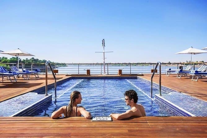 Cairo: 3-Day Nile Cruise To Aswan with flights