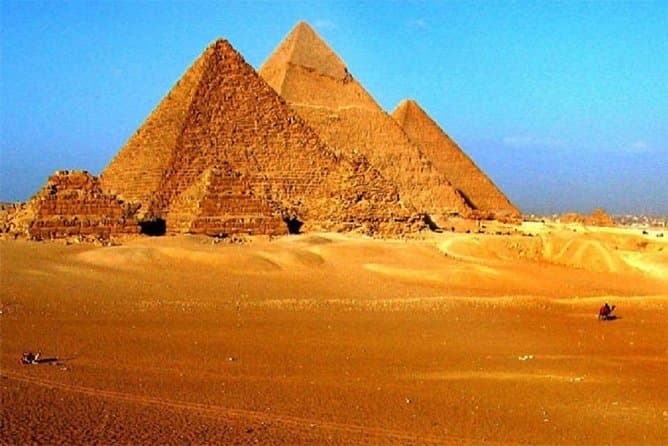 Trip from Hurghada to Cairo.