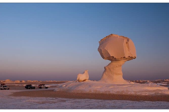 White & Black Desert camp safari 2 Days Tour From Cairo and Giza
