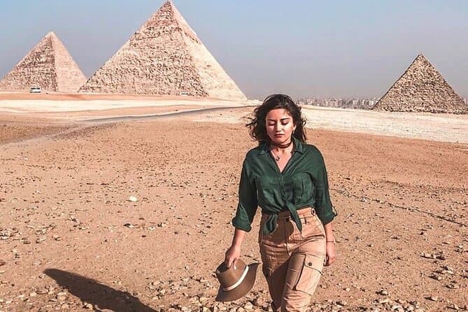 Half day Guided Tour to Giza Pyramids and Sphinx