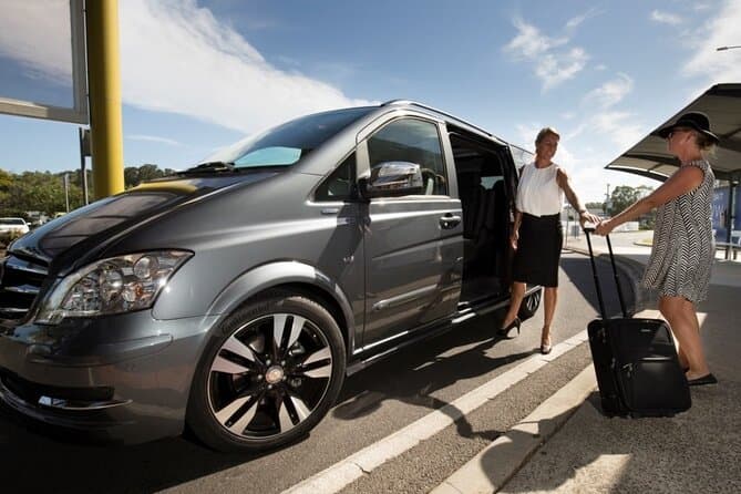 Cairo Airport Private Transfer Arrival or Departure to & from Cairo/Giza