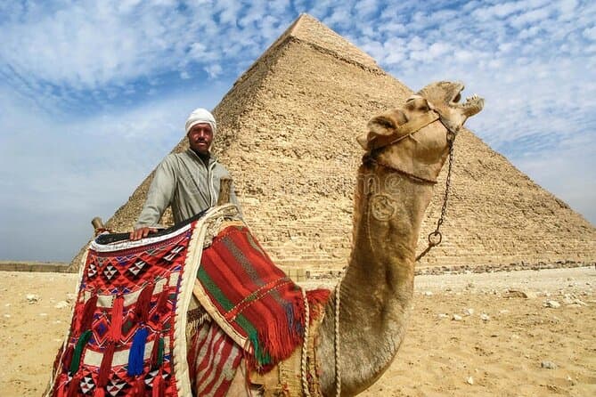 8hours Private Giza Pyramids Memphis Sakkara Lunch and Camel ride