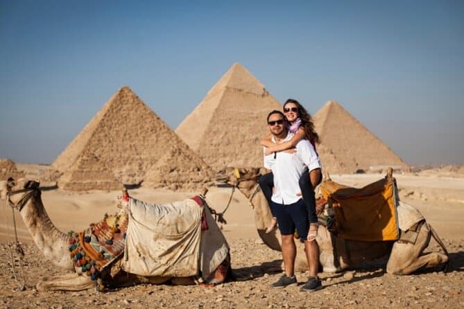 4-hours private tour Giza pyramids ,Sphinx & 3rd Pyramid