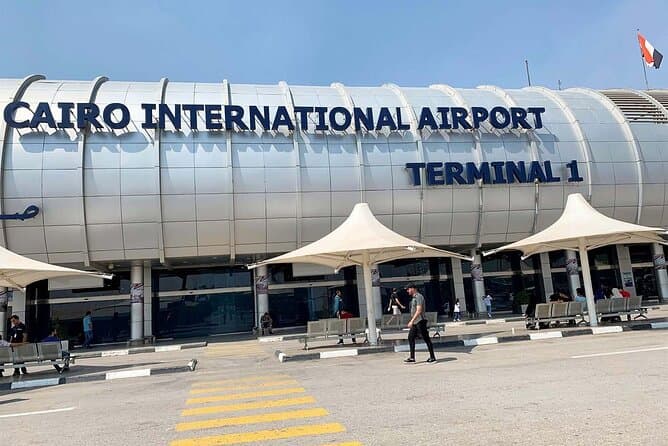 Transfer privato dall'aeroporto internazionale del Cairo e dall'hotel