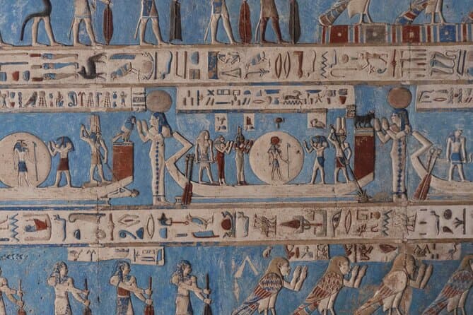 Private tour to the the temples of Abydos and Dendera + Lunch