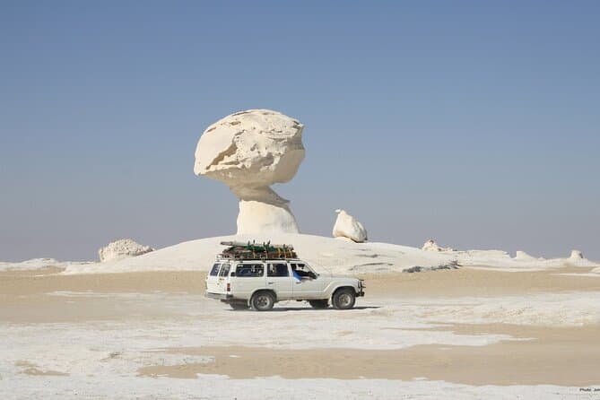 2-Day White & Black Desert Safari from Cairo Camp Underthe Stars
