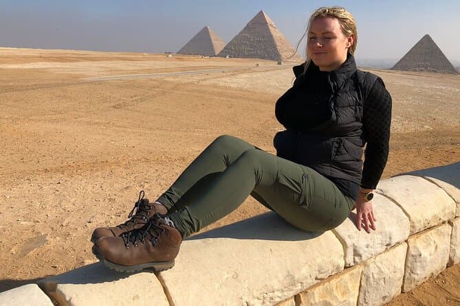 Private Cairo layover tour Giza pyramids , sphinx , camel ride and lunch