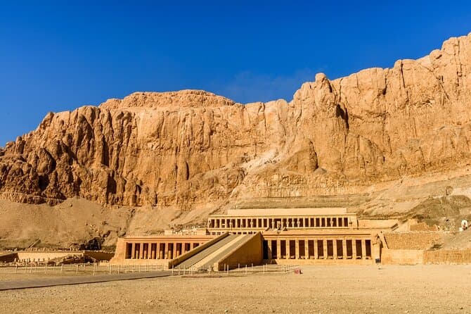 Full-Day Luxor Tour - Discover the East and West Banks of the Nile