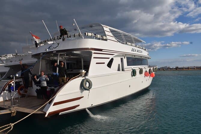 Orange Bay sea trip VIP